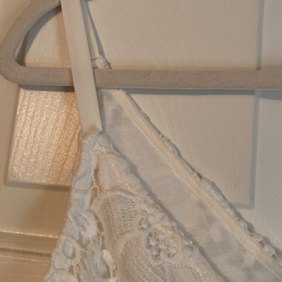 Lace Tank Top - Picture 3 of 9